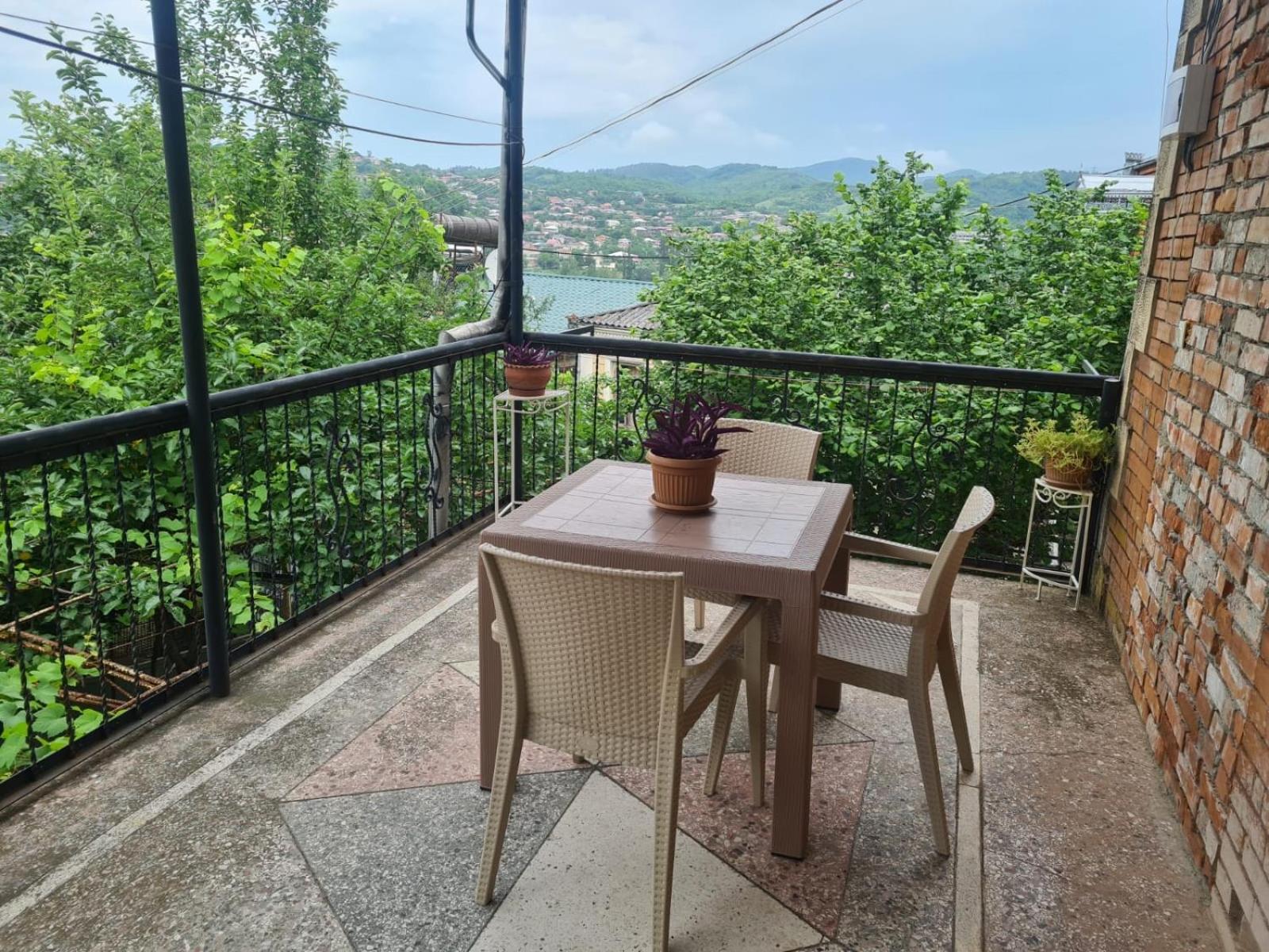 Camellia Hotel Kutaiszi Kültér fotó